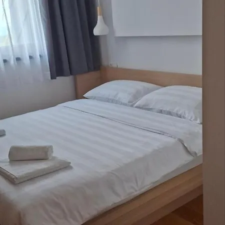 Zimski Kutak 611 Zlatni Javor Jahorina